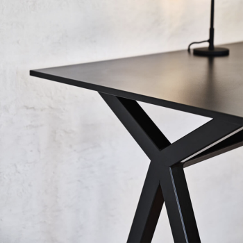Dama desk with metal structure by Midj