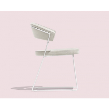 New York sled chair by Connubia 