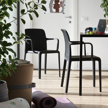 Bayo CB2119 chair by Connubia with armrests