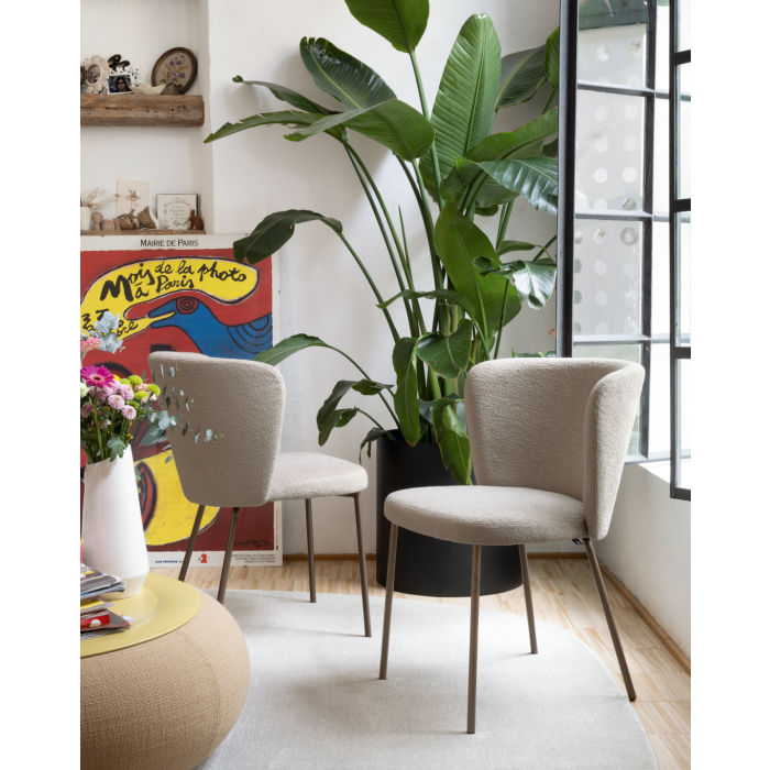 Betty CB2334 chair by Connubia 