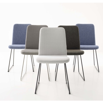 Cloe 3 chair by Point House