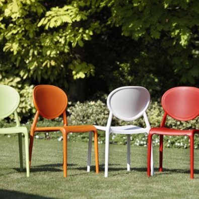 Cokka chair with stackable armrests in Scab design technopolymer