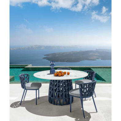 Swipe dining chair by Talenti