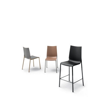 Eva Bontempi chair in polypropylene for outdoor and indoor use 