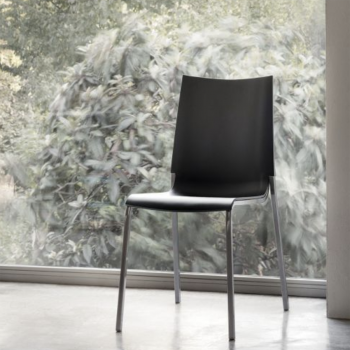 Eva Bontempi chair in polypropylene for outdoor and indoor use 