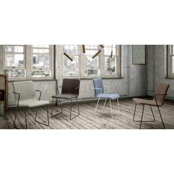 Fluid / A chair by Zamagna