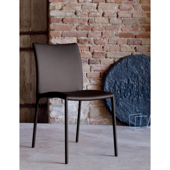 Simba padded chair by Bontempi with fully padded and upholstered steel frame