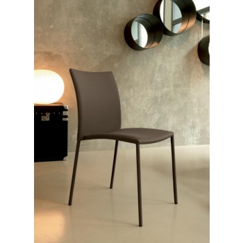 Simba padded chair by Bontempi with fully padded and upholstered steel frame