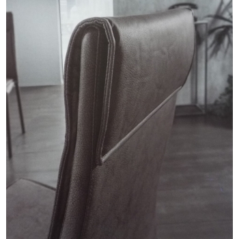 Kilt chair by Zamagna
