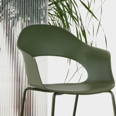 Lady B Go green chair Scab design