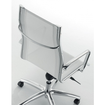 Lux chair by Olivo & Groppo in Net fabric with wheels