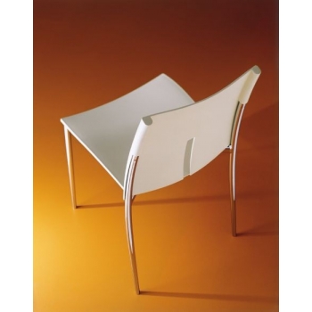 Lyra Ingenia Bontempi stackable chair