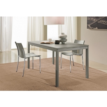 Lyra Ingenia Bontempi stackable chair