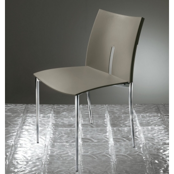 Lyra Ingenia Bontempi stackable chair
