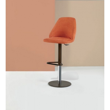 Matilda chair by Ingenia Bontempi