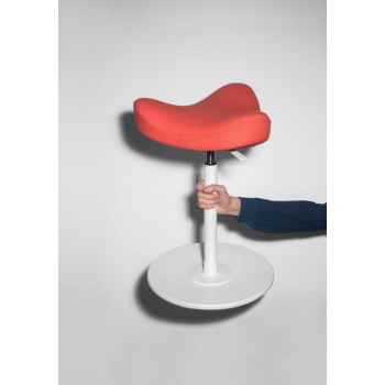 Move Small Chair by Varier