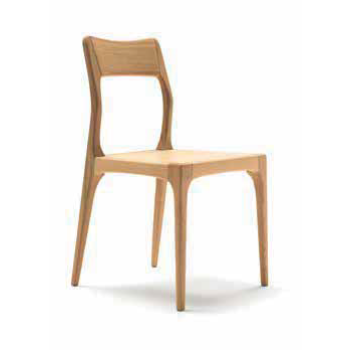 Nice chair by Altacorte in oak