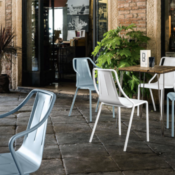 Ola metal chair for indoor and outdoor stacking by Midj