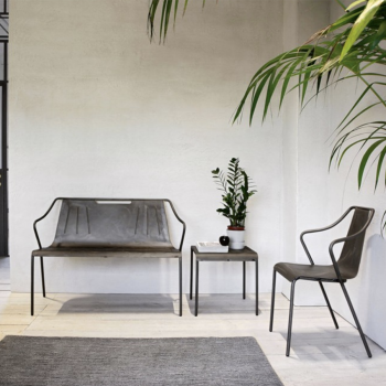 Ola metal chair for indoor and outdoor stacking by Midj