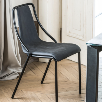 Ola metal chair for indoor and outdoor stacking by Midj