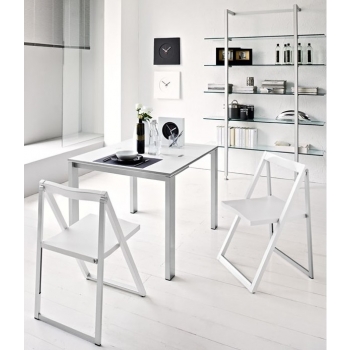 Skip folding chair by Calligaris