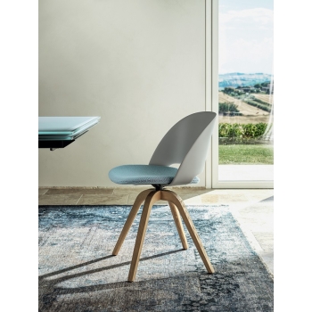 Polo chair by Bontempi in solid wood or steel