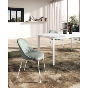 Sam chair with padded monocoque by Ingenia