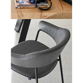 Signorina CB2111 chair by Connubia