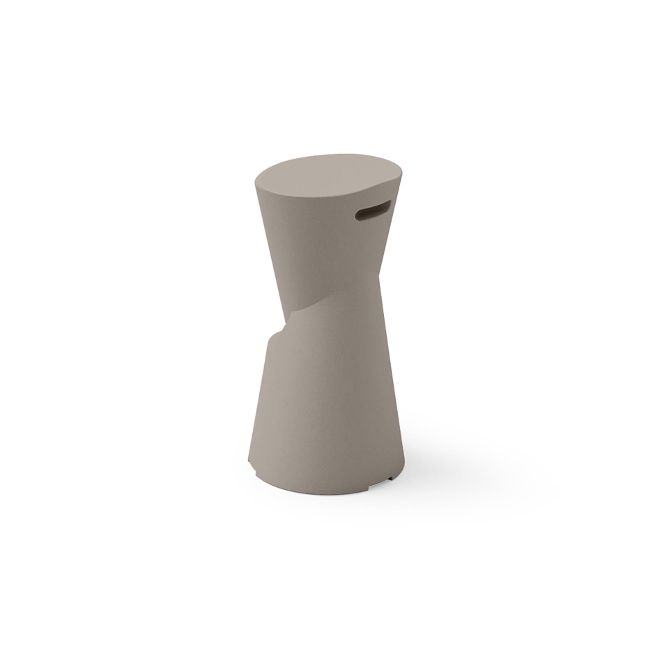 Dot stool by Lyxo