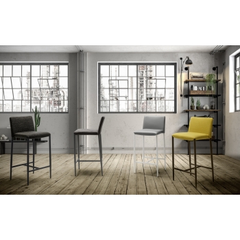 Memphis stool by Zamagna