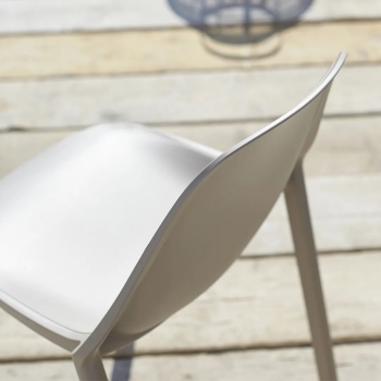 Stool Più by Scab Design