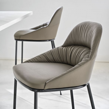 Queen stool by Bontempi