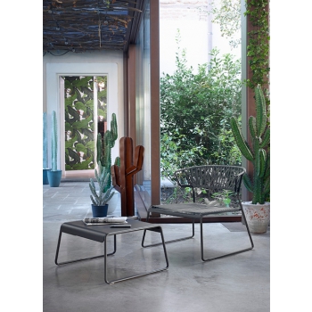 Argo coffee table 60x60 in technopolymer and stackable Scab Design