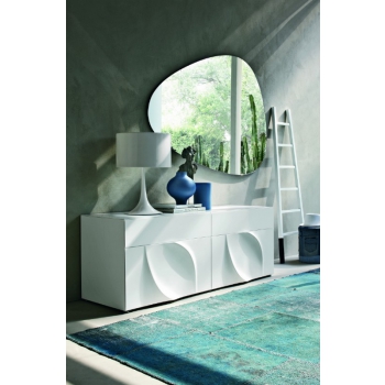 Stone mirror by Tonin Casa in shaped glass