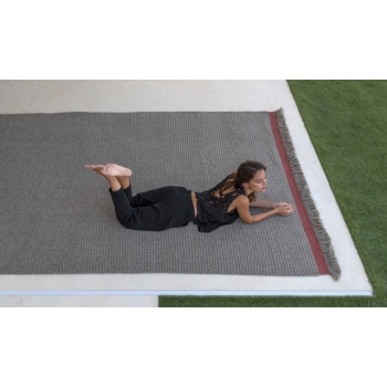 Ribs carpet by Talenti for outdoor use in three dimensions