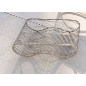 Breez coffee table by Talenti