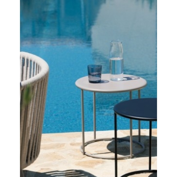 Daisy DE43 Vermobil coffee table, ready for delivery