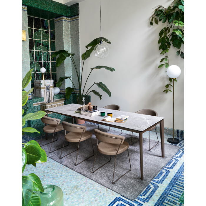 Artic Fast extendable table by Connubia