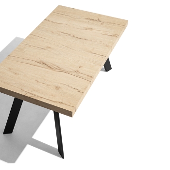 Bold extendable table by Connubia