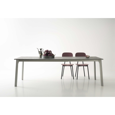 Otello extendable table by Point House