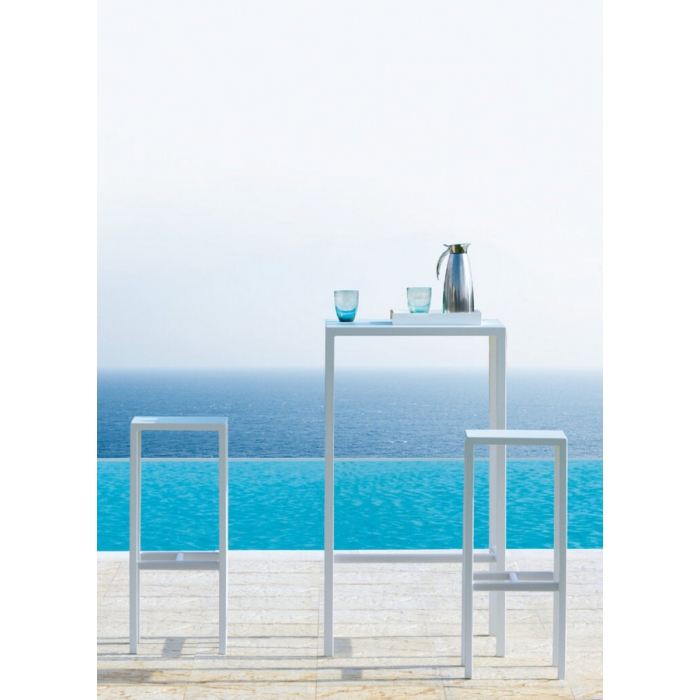 Seaside High Table by Vermobil