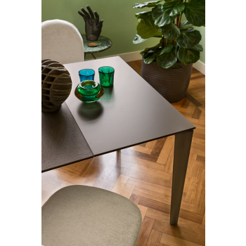 Artic CB4855-R extendable table by Connubia 