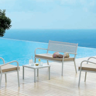 Alice Low table in galvanized iron by Vermobil