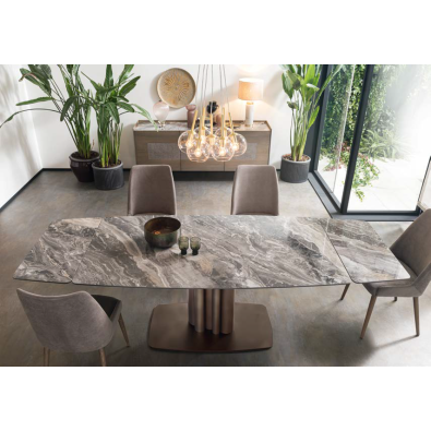 Extendable Cannes table by Altacorte