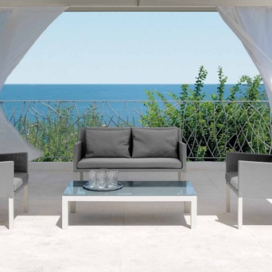 Step coffee table by Talenti