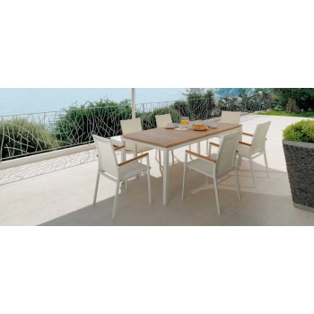 Extendable dining table from the Timber line by Talenti for outdoor use