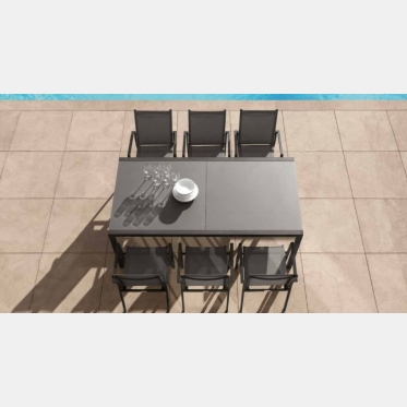 Maiorca extendable outdoor dining table by Talenti