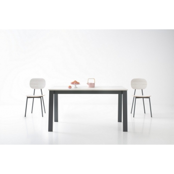 Point Plus table by Point House extendable functional kitchen