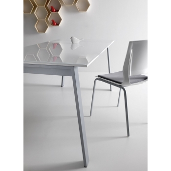 Point Plus table by Point House extendable functional kitchen