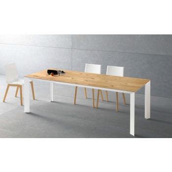 Diamond table 120 of Point House Extendable